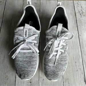 PREOWNED ADIDAS CLOUD FOAM GREY SNEAKERS WOMENS SIZE 8